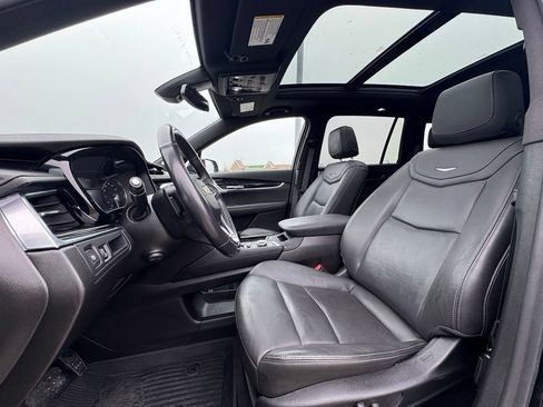 Certified 2024 Cadillac XT6 Premium Luxury w/ LPO, Floor Liner Package AWD/4WD image 27