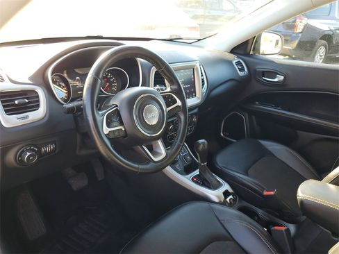 Used 2017 Jeep Compass Latitude w/ Popular Equipment Group image 13