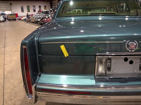 Used 1992 Cadillac De Ville Sedan FWD image 37