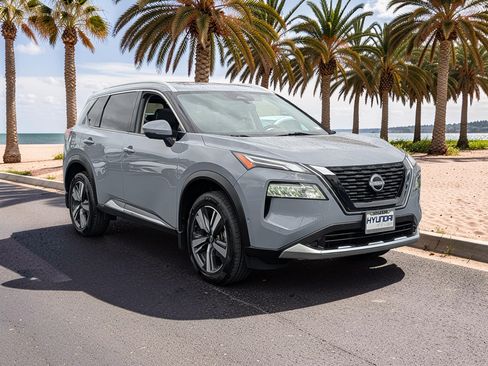 Used 2023 Nissan Rogue Platinum AWD/4WD image 4
