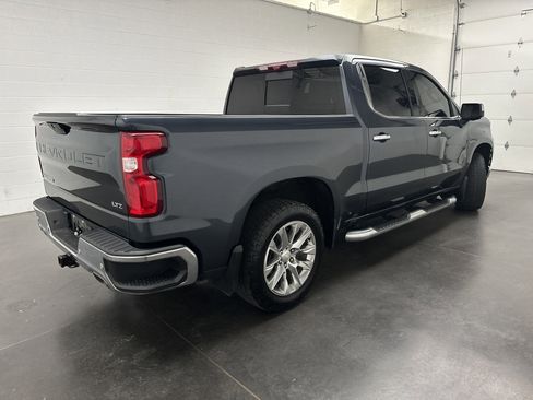 Used 2022 Chevrolet Silverado 1500 LTZ w/ LTZ Premium Package image 11