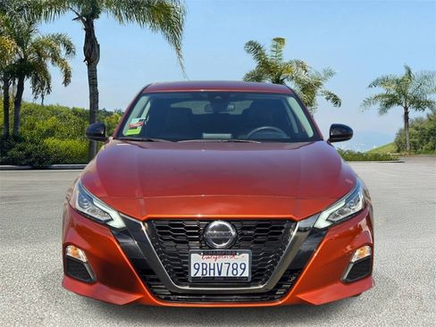 Used 2022 Nissan Altima 2.5 SR FWD image 3