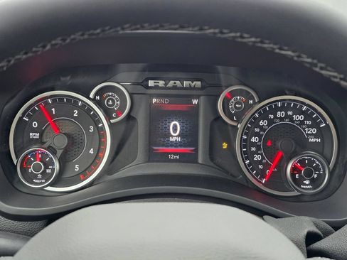 New 2026 RAM 3500 Big Horn AWD/4WD image 17
