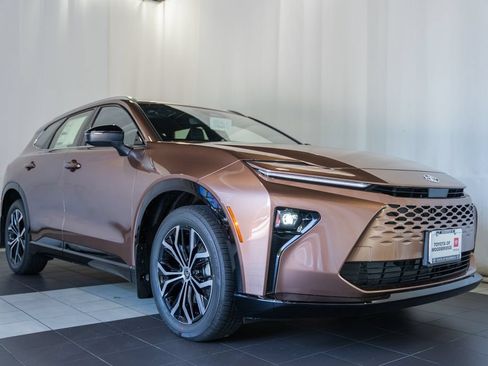New 2026 Toyota Crown Signia AWD/4WD image 1
