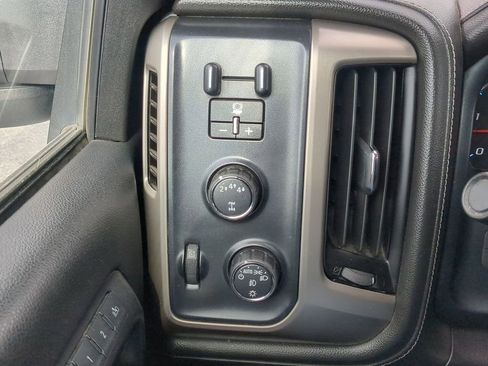 Used 2018 GMC Sierra 2500 Denali w/ Duramax Plus Package image 21