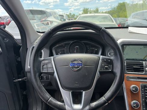 Used 2017 Volvo XC60 T5 Inscription w/ Preferred Option Package AWD/4WD image 16