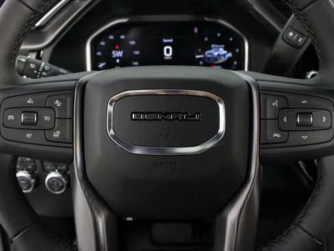 New 2026 GMC Sierra 2500 Denali Ultimate w/ Max Trailering Package AWD/4WD image 16