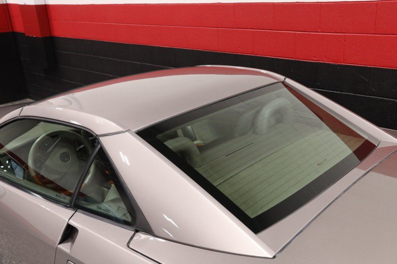 Used 2005 Cadillac XLR RWD image 27