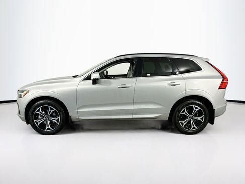 Used 2022 Volvo XC60 B5 Momentum w/ Protection Package Premier FWD image 8