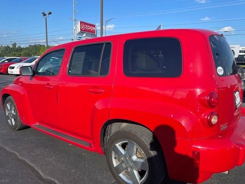 Used 2009 Chevrolet HHR LT FWD image 6