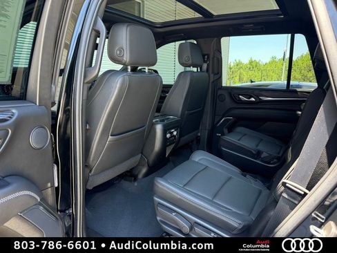 Used 2023 GMC Yukon Denali AWD/4WD image 26
