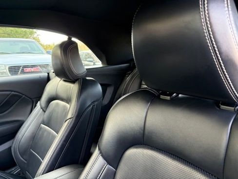Used 2025 Ford Mustang Premium RWD image 5