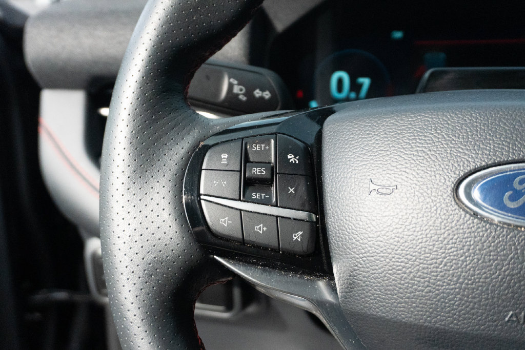 Used 2025 Ford Explorer ST-Line RWD image 27