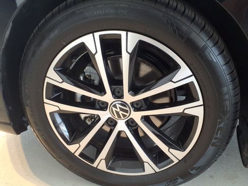 Used 2026 Volkswagen Jetta Sport FWD image 7
