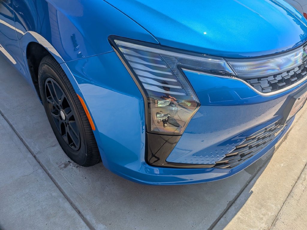 New 2027 Chrysler Pacifica Select FWD image 8