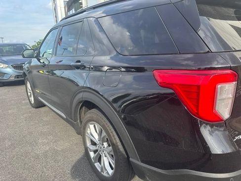 Used 2023 Ford Explorer XLT w/ Equipment Group 202A AWD/4WD image 4