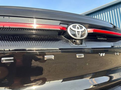 Used 2025 Toyota Crown Platinum image 31