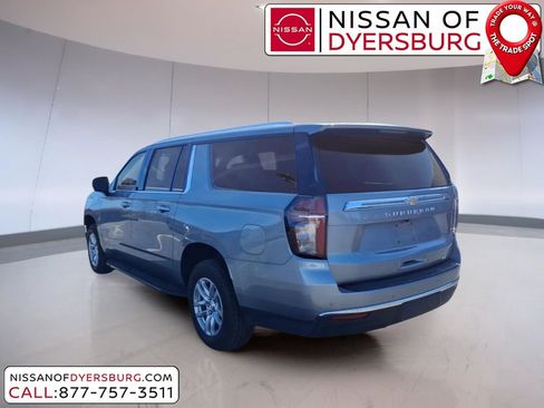 Used 2024 Chevrolet Suburban LT image 5
