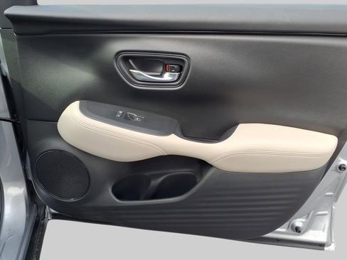 Used 2026 Honda HR-V LX image 17