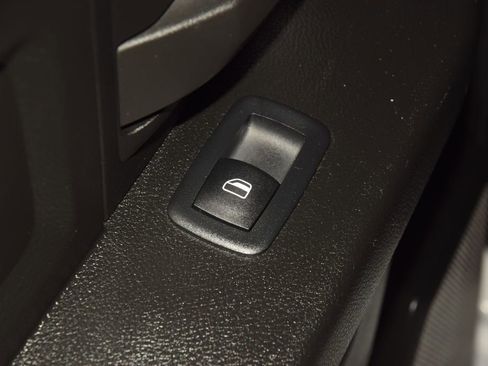 Used 2022 RAM 2500 Tradesman w/ Chrome Appearance Group AWD/4WD image 37