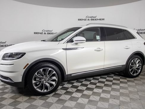 Used 2023 Lincoln Nautilus Reserve w/ Equipment Group 201A AWD/4WD image 9
