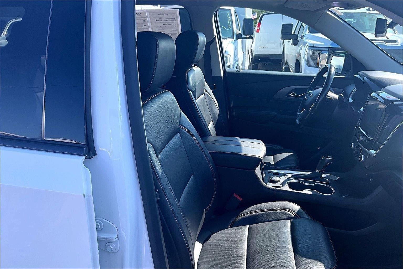 Used 2019 Chevrolet Traverse Premier w/ Redline Edition AWD/4WD image 7