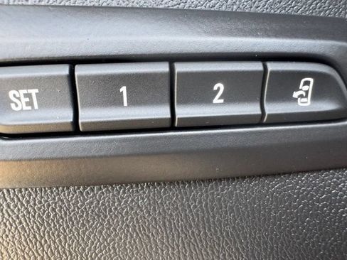 Used 2016 Chevrolet Camaro SS RWD image 6