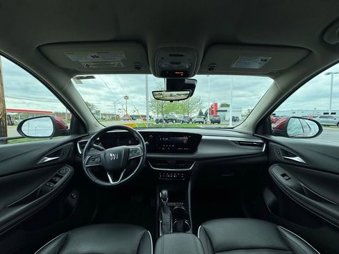 Used 2024 Buick Encore GX Avenir w/ Avenir Technology Package image 9