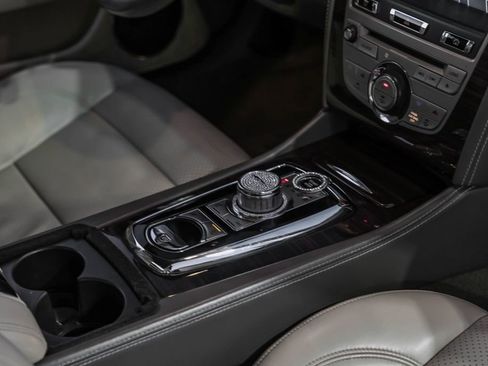 Used 2010 Jaguar XK Convertible RWD image 21