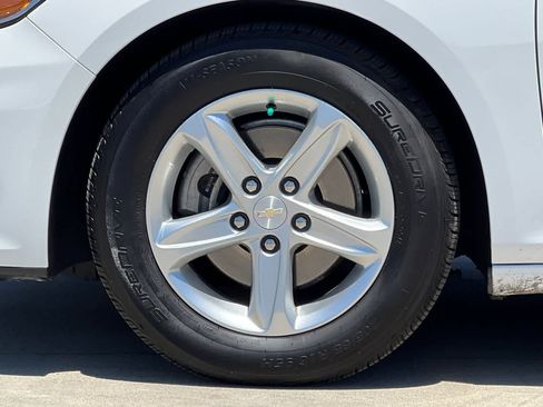 Used 2023 Chevrolet Malibu LT FWD image 35