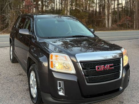 Used 2015 GMC Terrain SLE image 8