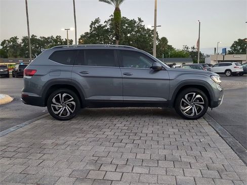 Certified 2022 Volkswagen Atlas SEL image 3