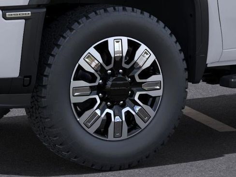New 2025 GMC Sierra 3500 Denali w/ Denali Reserve Package image 9