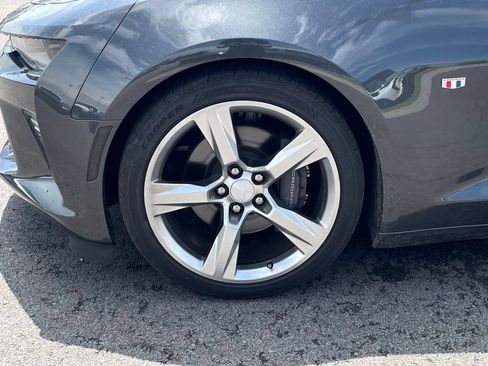 Used 2018 Chevrolet Camaro SS RWD image 36