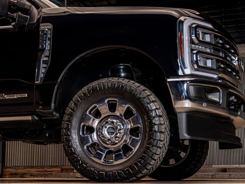 Used 2025 Ford F250 King Ranch w/ Chrome Package AWD/4WD image 5