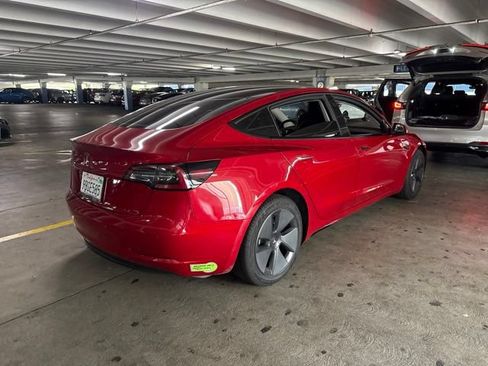 Used 2022 Tesla Model 3 Standard Range RWD image 3