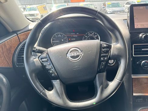 Used 2021 Nissan Armada SL w/ Captain's Chairs Package AWD/4WD image 14