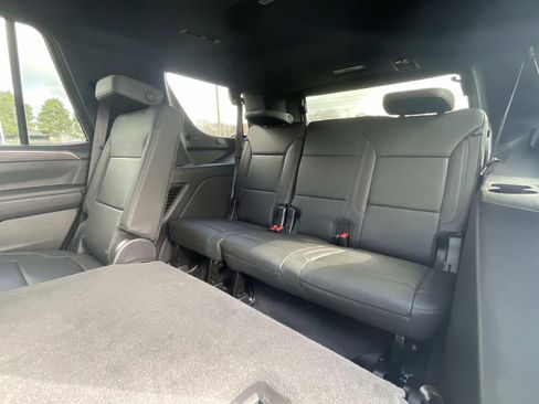 Used 2023 Chevrolet Tahoe Z71 w/ Luxury Package image 13