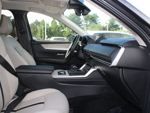 Used 2024 MAZDA CX-90 3.3 Turbo w/ Preferred Plus AWD/4WD image 11