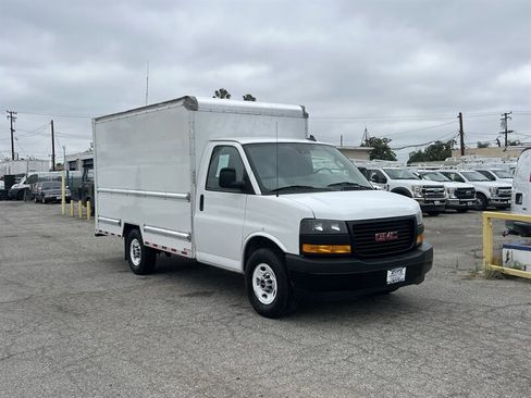 Used 2021 GMC Savana 3500 w/ Power Convenience Package RWD image 1