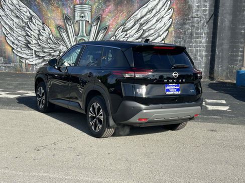 Used 2023 Nissan Rogue SV FWD image 5