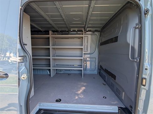Used 2025 Mercedes-Benz Sprinter 2500 image 10