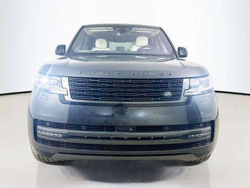 Used 2023 Land Rover Range Rover Long Wheelbase SE AWD/4WD image 2