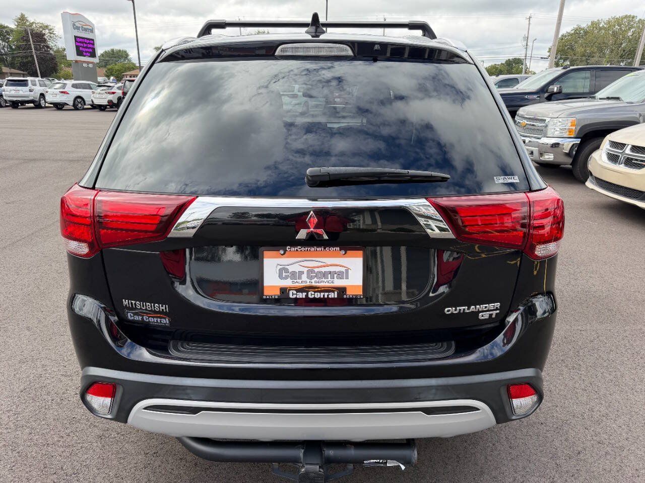 Used 2019 Mitsubishi Outlander GT AWD/4WD image 4