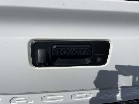 Used 2022 Toyota Tacoma SR5 image 27