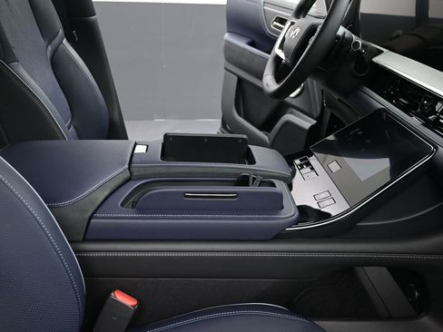 New 2026 INFINITI QX80 4WD w/ Sport Exterior Package image 16