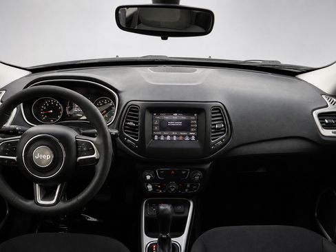 Used 2021 Jeep Compass Sport FWD image 19