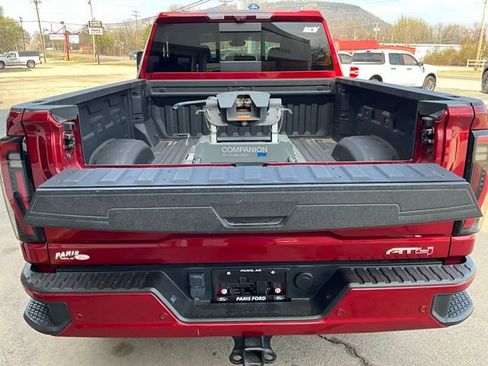Used 2024 GMC Sierra 2500 AT4 w/ AT4 Premium Plus Package AWD/4WD image 18