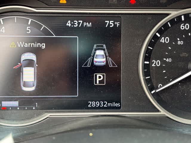 Used 2025 Nissan Versa SR w/ Trunk Package FWD image 13