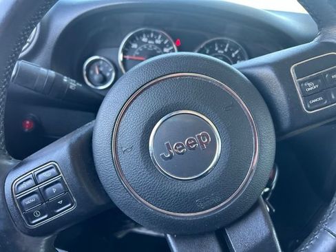 Used 2013 Jeep Wrangler Unlimited Sahara w/ Dual Top Group AWD/4WD image 20